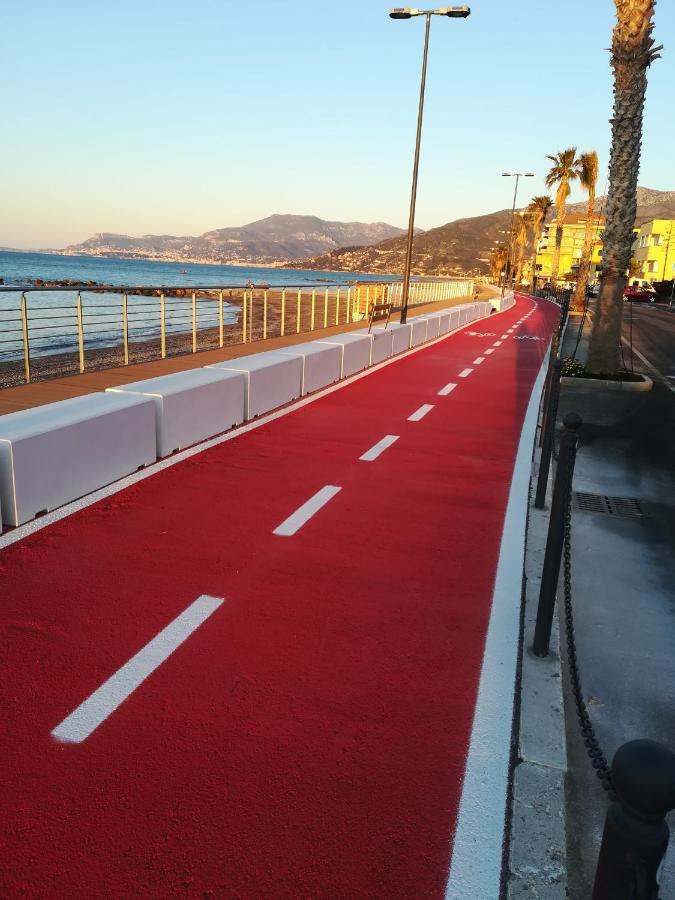 Le Case Del Sole Ventimiglia Eksteriør bilde